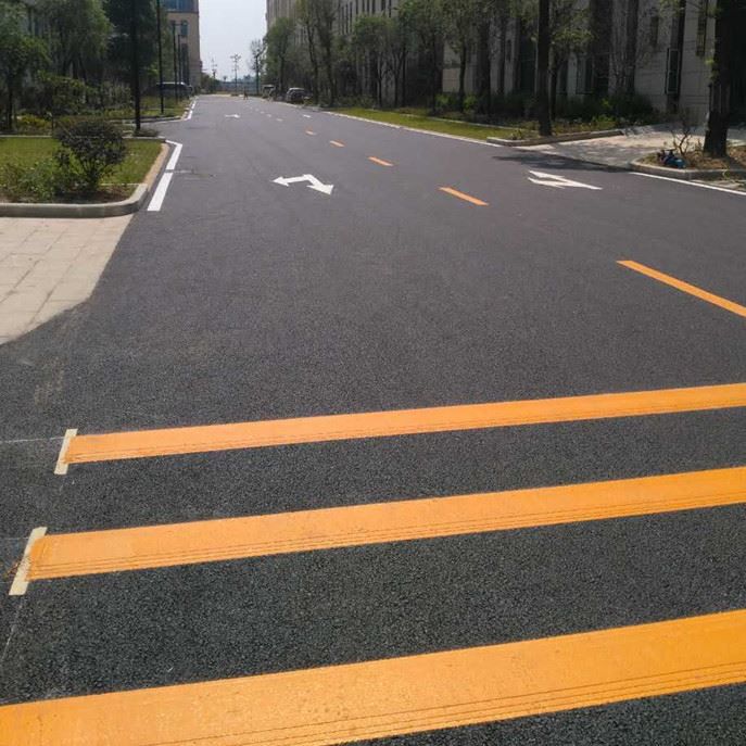 పెయింట్ మరియు రోడ్ పెయింట్ మధ్య వ్యత్యాసం